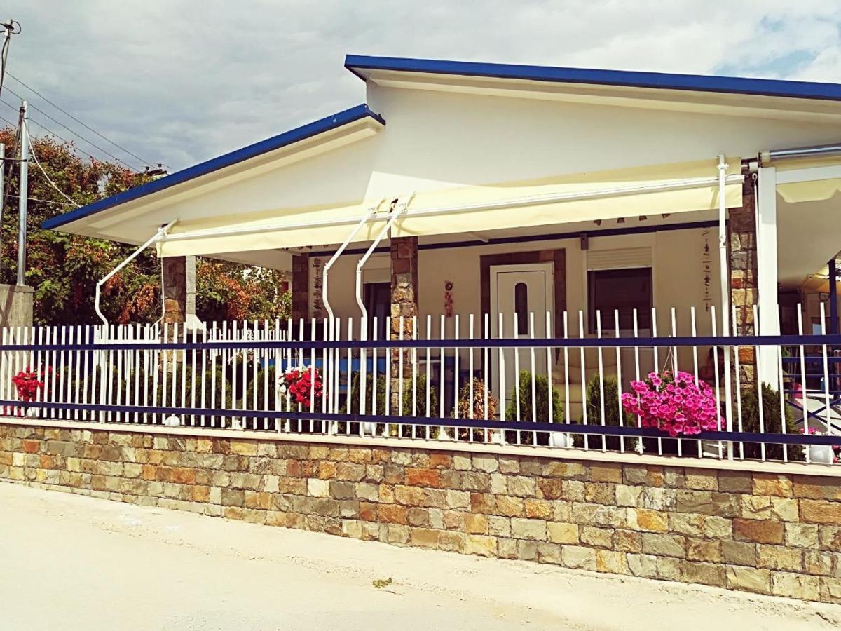 Villa Blue House Nea Kallikrateia Экстерьер фото